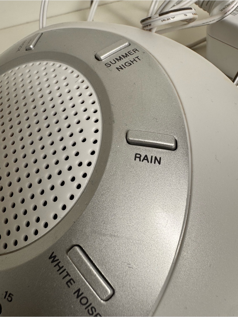 Homedics White and Silver Portable Sound Machine - Picture 4 of 8